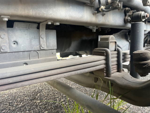 いすゞギガアルミウイング大型（10t）[写真13]