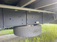 いすゞギガアルミウイング大型（10t）[写真17]