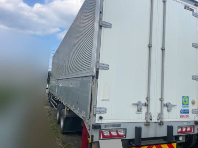 いすゞギガアルミウイング大型（10t）[写真02]