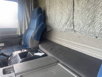 いすゞギガアルミウイング大型（10t）[写真25]