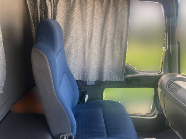 いすゞギガアルミウイング大型（10t）[写真26]