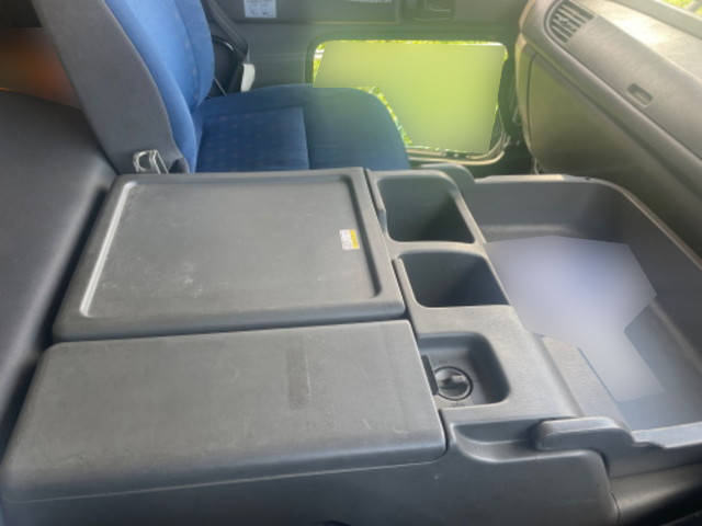 いすゞギガアルミウイング大型（10t）[写真28]