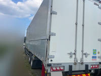 いすゞギガアルミウイング大型（10t）[写真02]