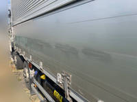 いすゞギガアルミウイング大型（10t）[写真04]