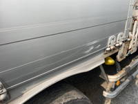 いすゞギガアルミウイング大型（10t）[写真05]