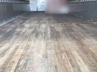 三菱ふそうキャンターアルミウイング小型（2t・3t）[写真13]