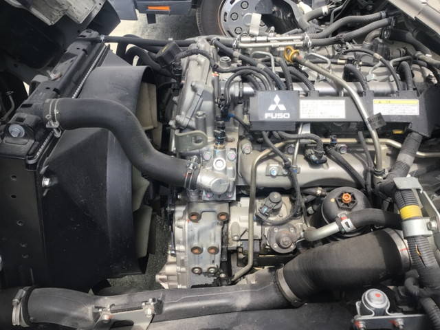 三菱ふそうキャンターアルミウイング小型（2t・3t）[写真24]