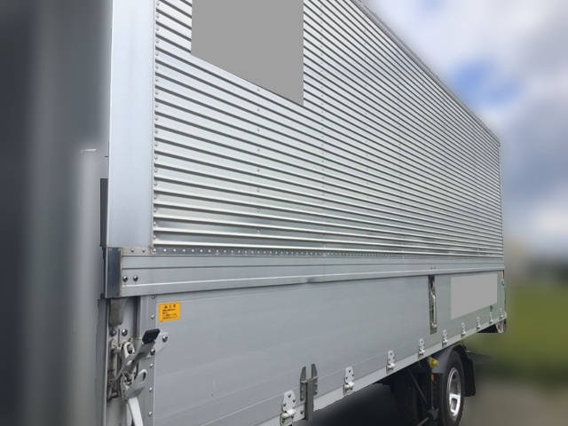 三菱ふそうキャンターアルミウイング小型（2t・3t）[写真06]