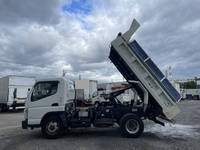 三菱ふそうキャンターダンプ小型（2t・3t）[写真06]