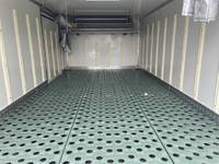 いすゞエルフ冷凍車（冷蔵車）小型（2t・3t）[写真12]