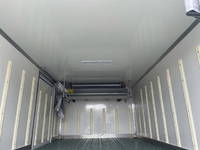 いすゞエルフ冷凍車（冷蔵車）小型（2t・3t）[写真13]