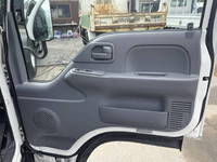 いすゞエルフ冷凍車（冷蔵車）小型（2t・3t）[写真27]