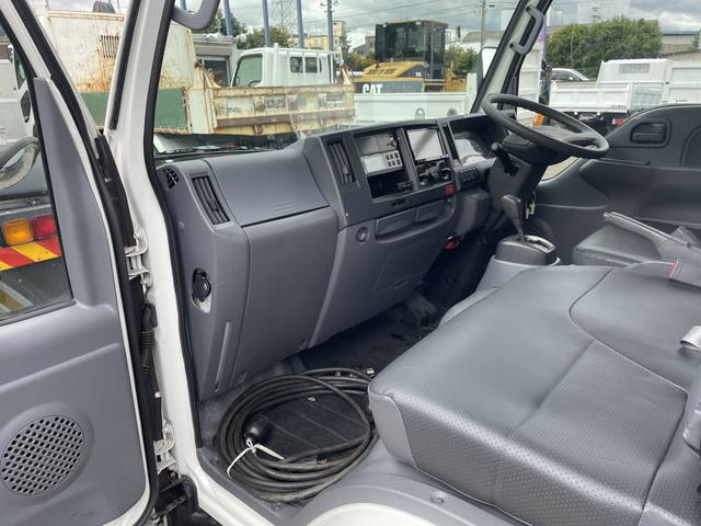 いすゞエルフ冷凍車（冷蔵車）小型（2t・3t）[写真28]