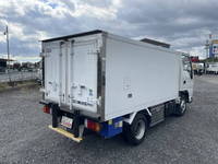 いすゞエルフ冷凍車（冷蔵車）小型（2t・3t）[写真02]
