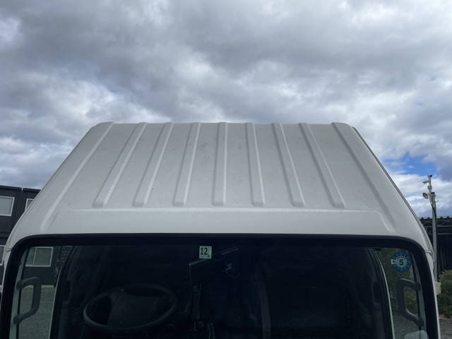 いすゞエルフ冷凍車（冷蔵車）小型（2t・3t）[写真09]