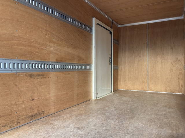 トヨタトヨエースパネルバン小型（2t・3t）[写真13]