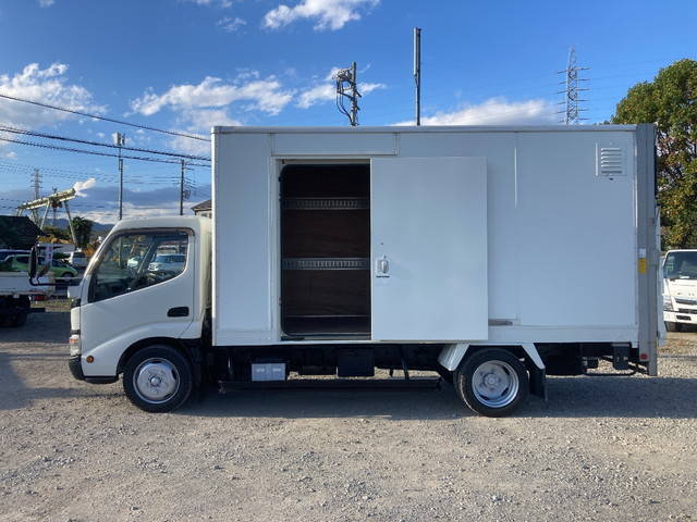 トヨタトヨエースパネルバン小型（2t・3t）[写真06]