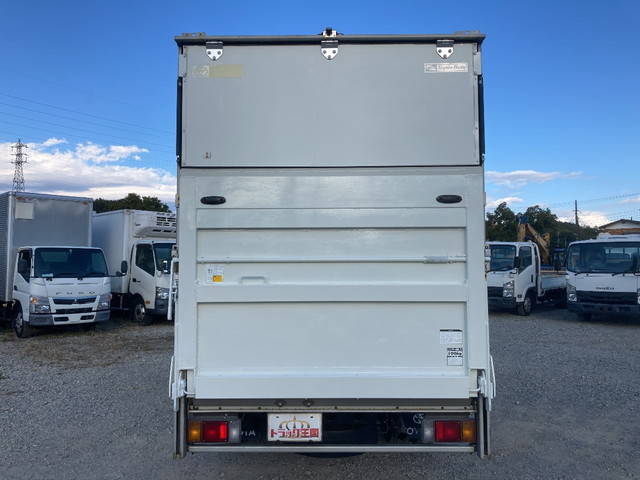 トヨタトヨエースパネルバン小型（2t・3t）[写真09]