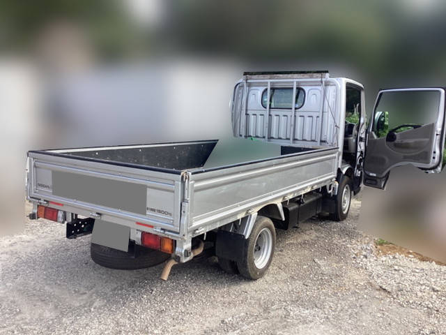 日産アトラス平ボディ小型（2t・3t）[写真02]