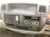 日産アトラス平ボディ小型（2t・3t）[写真24]