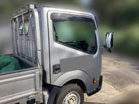 日産アトラス平ボディ小型（2t・3t）[写真05]