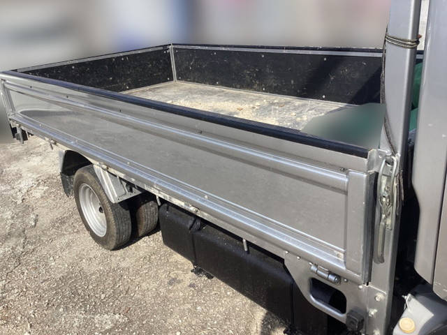 日産アトラス平ボディ小型（2t・3t）[写真06]