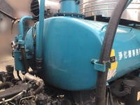 いすゞエルフバキュームカー小型（2t・3t）[写真13]