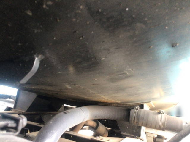 いすゞエルフバキュームカー小型（2t・3t）[写真17]