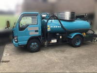 いすゞエルフバキュームカー小型（2t・3t）[写真05]