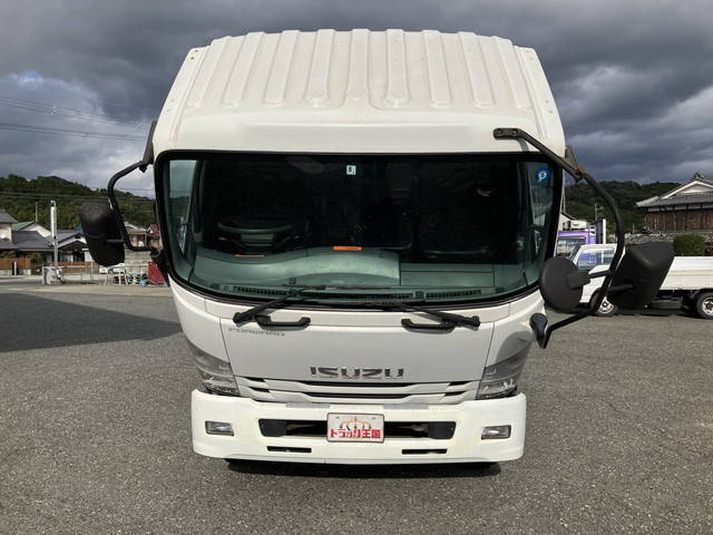 いすゞフォワードクレーン4段中型（4t）[写真10]