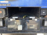 いすゞエルフ高所作業車小型（2t・3t）[写真17]