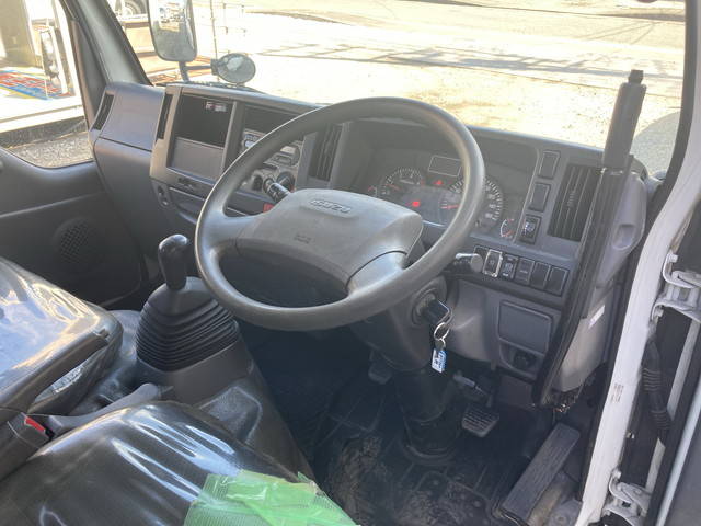 いすゞエルフ高所作業車小型（2t・3t）[写真33]