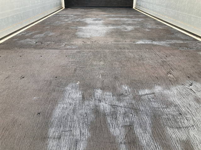 いすゞエルフアルミブロック小型（2t・3t）[写真10]