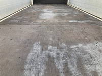 いすゞエルフアルミブロック小型（2t・3t）[写真10]