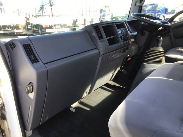 いすゞエルフアルミブロック小型（2t・3t）[写真29]