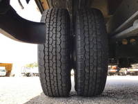 いすゞエルフ平ボディ小型（2t・3t）[写真19]