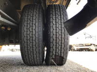 いすゞエルフ平ボディ小型（2t・3t）[写真20]