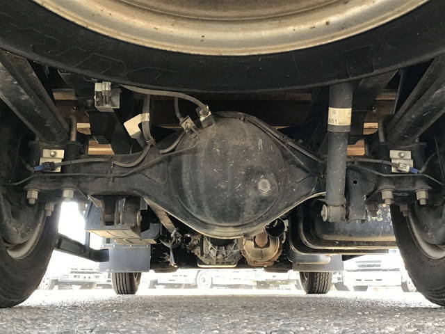 いすゞエルフ平ボディ小型（2t・3t）[写真25]