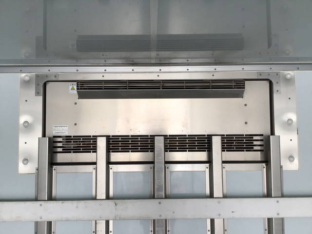 日野レンジャー冷凍車（冷蔵車）中型（4t）[写真12]