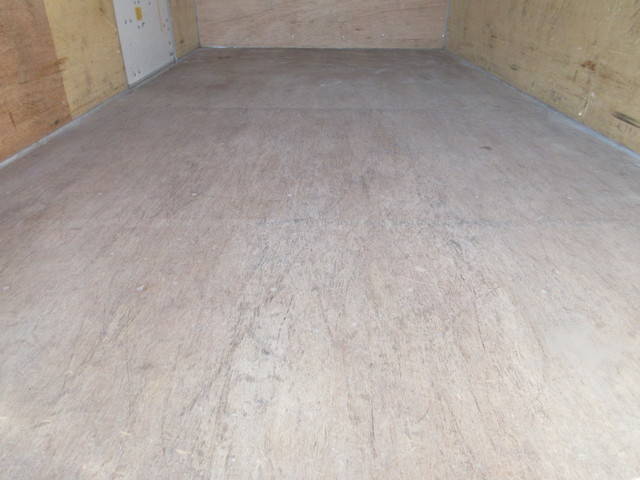 いすゞエルフアルミバン小型（2t・3t）[写真14]