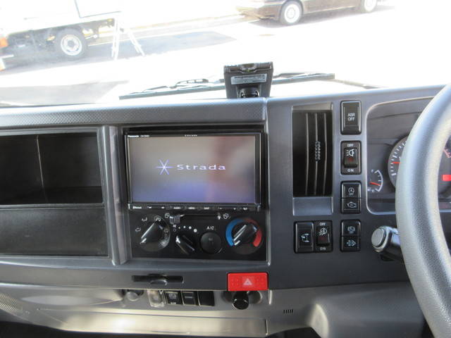 いすゞエルフアルミバン小型（2t・3t）[写真21]