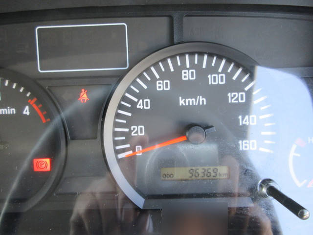 いすゞエルフアルミバン小型（2t・3t）[写真23]