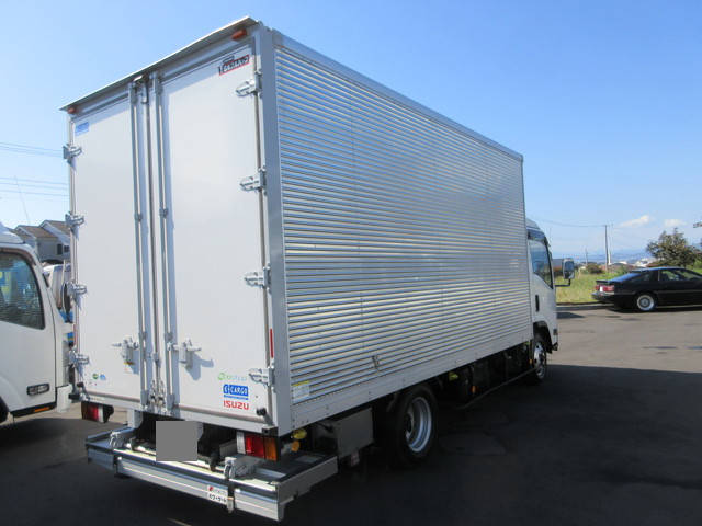 いすゞエルフアルミバン小型（2t・3t）[写真04]