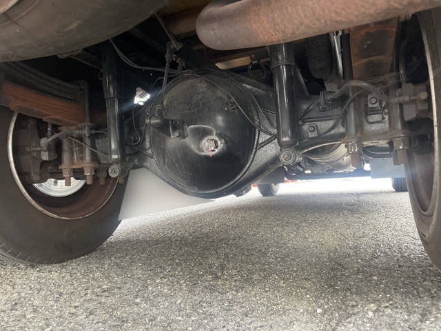 三菱ふそうキャンター平ボディ小型（2t・3t）[写真16]