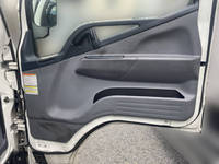 三菱ふそうキャンター平ボディ小型（2t・3t）[写真21]