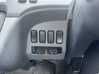 三菱ふそうキャンター平ボディ小型（2t・3t）[写真32]