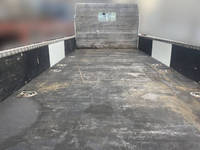 三菱ふそうキャンター平ボディ小型（2t・3t）[写真07]