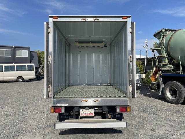 いすゞエルフ冷凍車（冷蔵車）小型（2t・3t）[写真11]