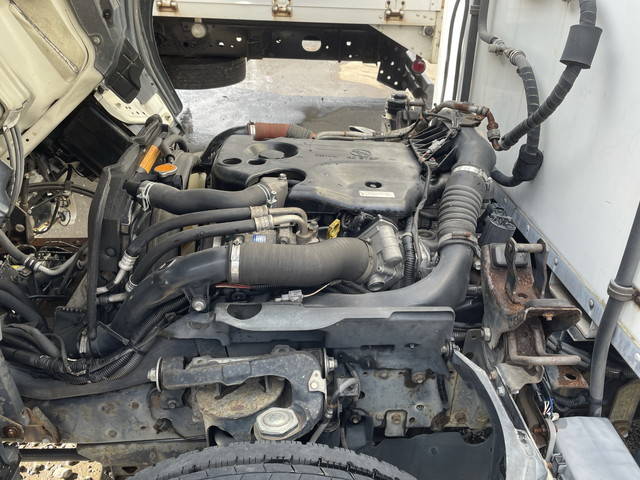 いすゞエルフ冷凍車（冷蔵車）小型（2t・3t）[写真21]