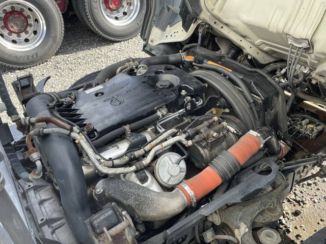 いすゞエルフ冷凍車（冷蔵車）小型（2t・3t）[写真24]